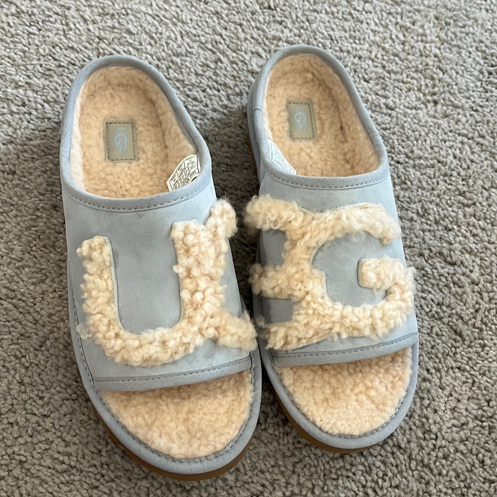 Rare NEW Ugg Summer Slipper Women’s sz 9 Light Blue Open Toe
